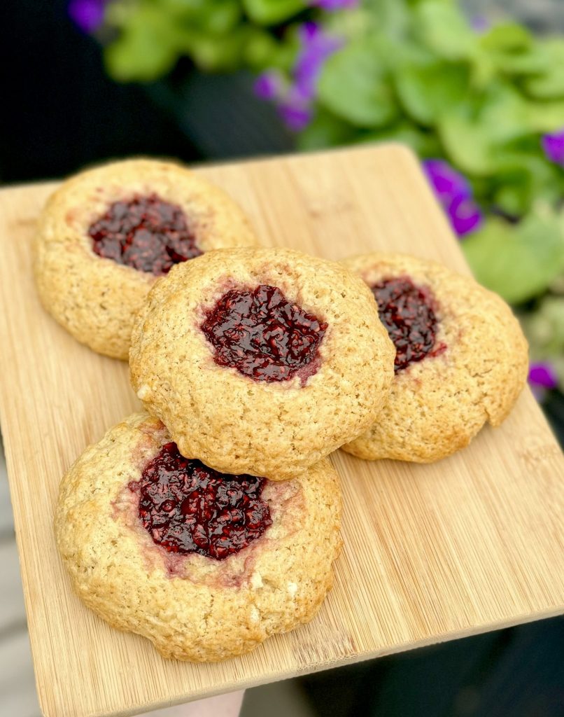 rock-buns-v-the-fuzzy-duck-food-company